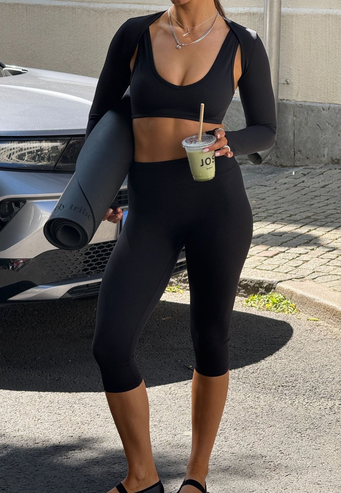 Capri - Black - tjuso