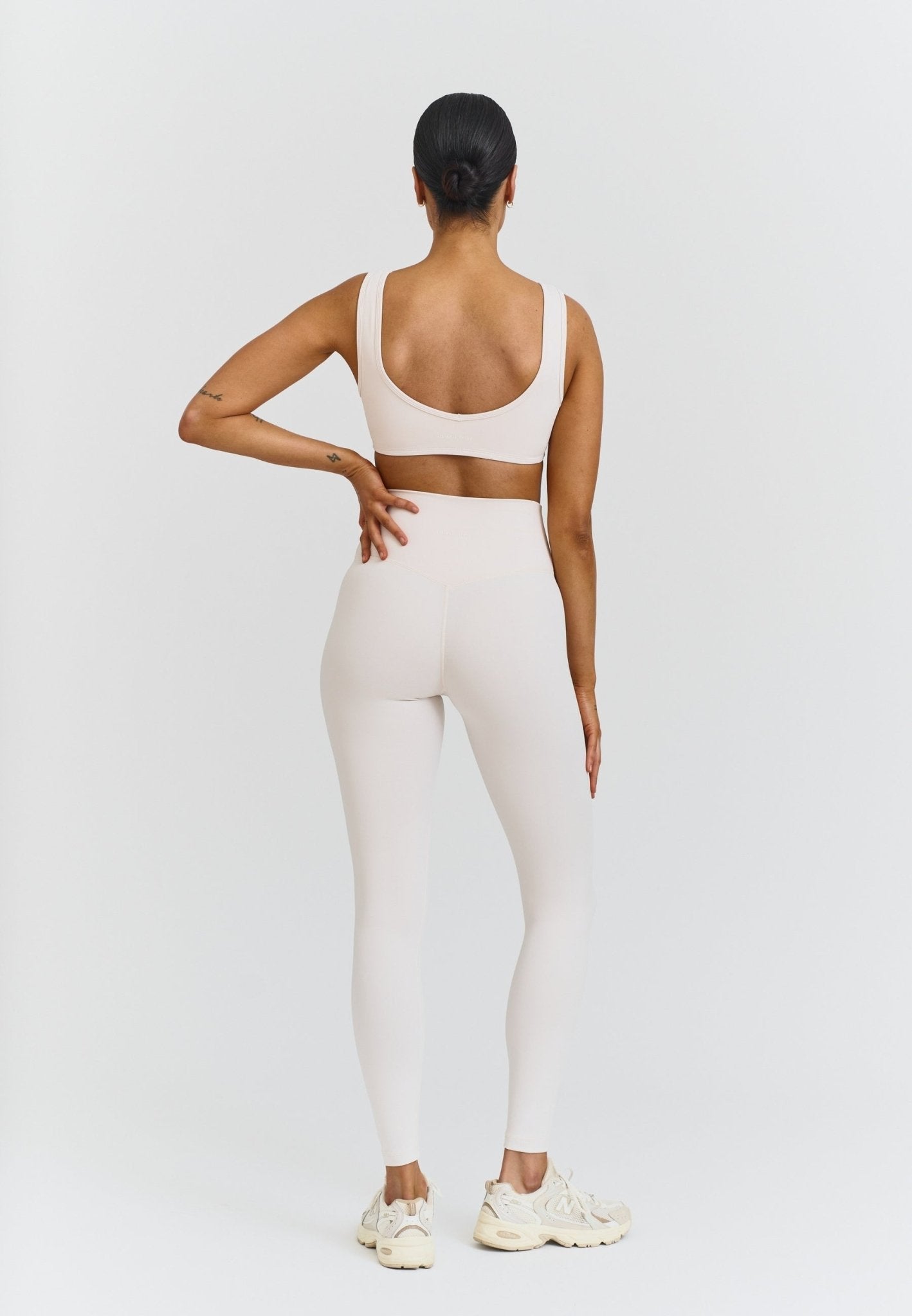 Deep V - Neck Bra - Marshmallow - tjuso