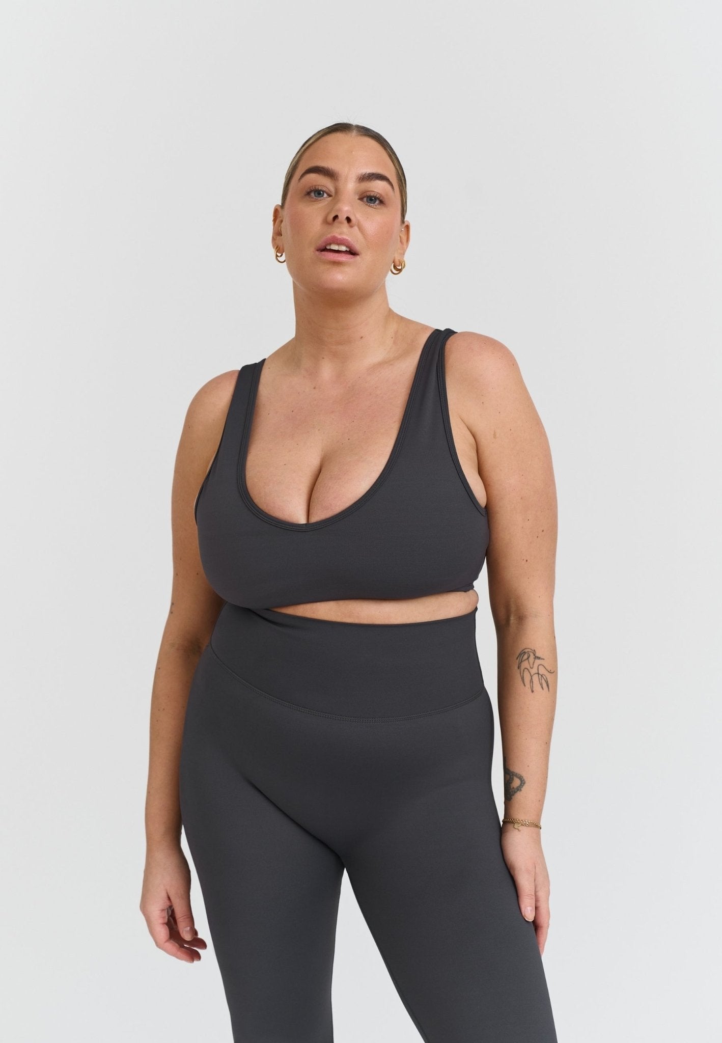 Deep V - Neck Bra - Asphalt Grey - tjuso