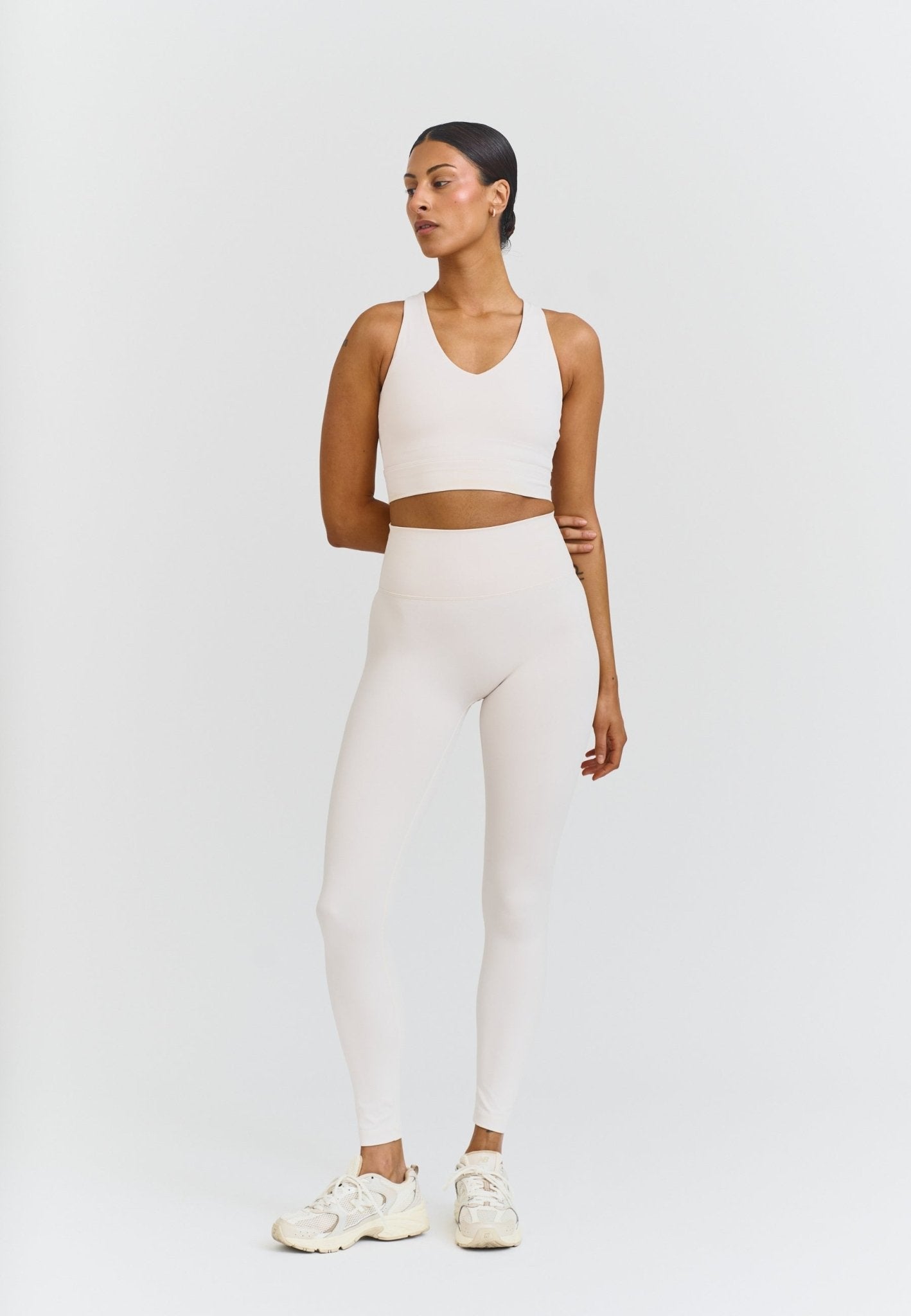 V - neck Cross Back Bra - Marshmallow - tjuso